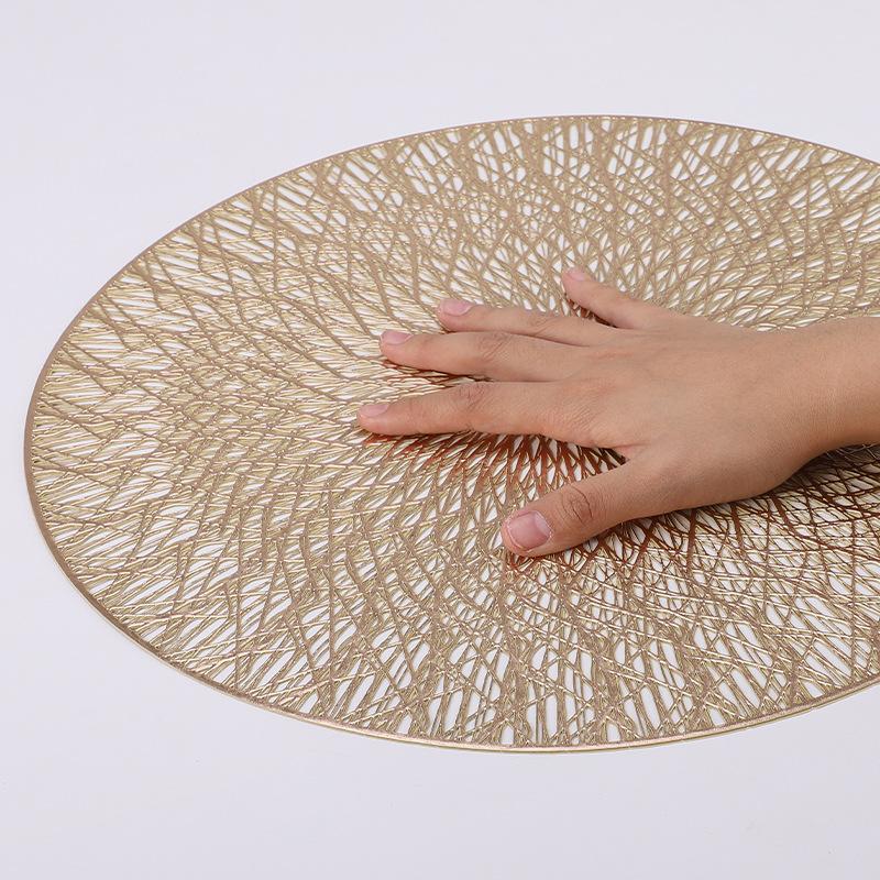 Hollow Round Placemats Hot Gold Pvc Heat Insulation Waterproof Mat Household Simple Environmental Protection Non-slip Table Mats 38cm
Hollow Round Placemats Hot Gold Pvc Heat Insulation Waterproof Mat Household Simple Environmental Protection Non-slip Table Mats 38cm