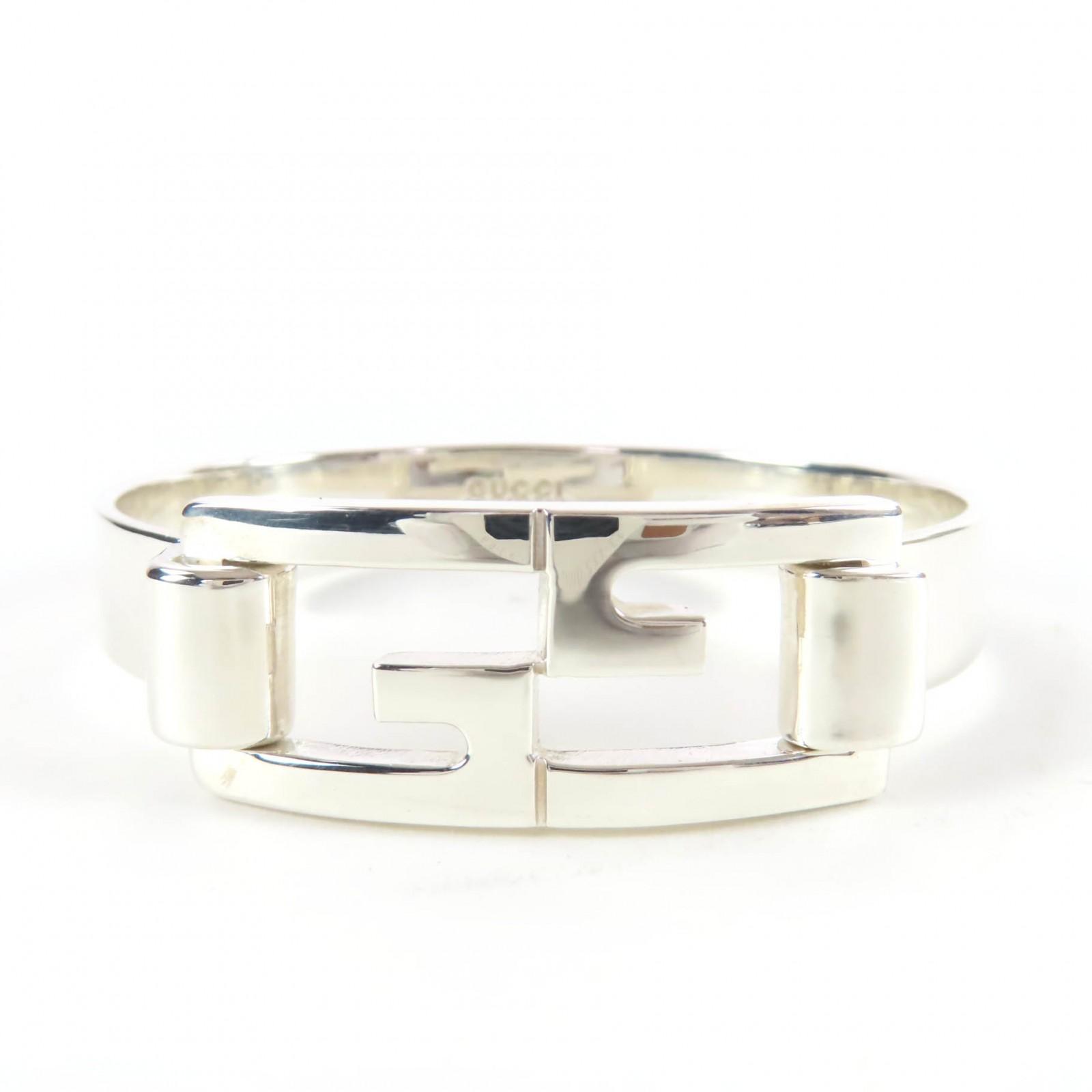 Great GUCCI bracelet GG Bangle Silver AG925 Women Used
Great GUCCI bracelet GG Bangle Silver AG925 Women Used