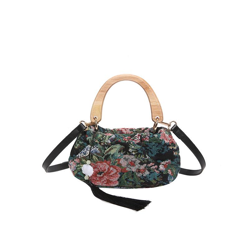 Korean Style Women s Crossbody Chain Handbag - 2025 Qipao Clasp Design
Korean Style Women s Crossbody Chain Handbag - 2025 Qipao Clasp Design