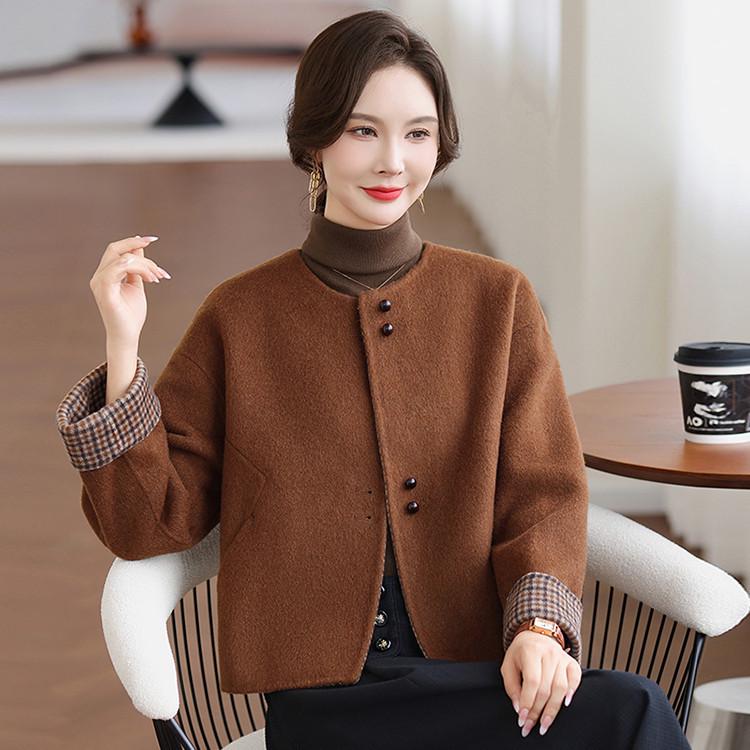 Handmade Wool Double-Faced Short Winter Coat - Woolen 2025 Street Style in Solid Colors Medium
Handmade Wool Double-Faced Short Winter Coat - Woolen 2025 Street Style in Solid Colors Medium