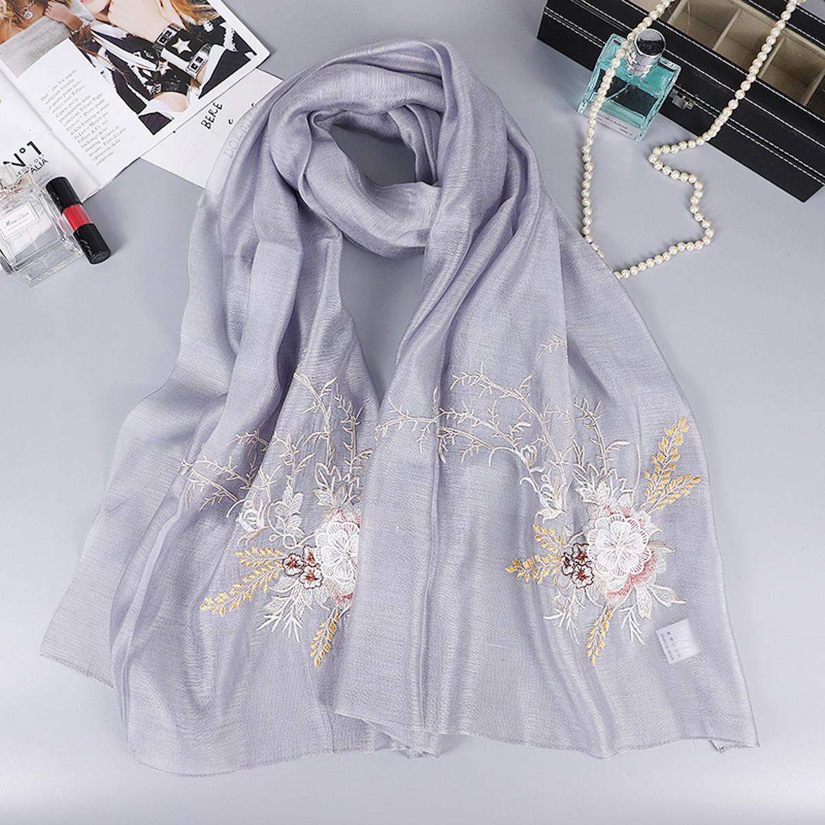 Beaded striped silk wool thin scarf and shawl, dual-use, long autumn mulberry silk scarf, simple and versatile silk scarf сірий колір
Beaded striped silk wool thin scarf and shawl, dual-use, long autumn mulberry silk scarf, simple and versatile silk scarf сірий колір