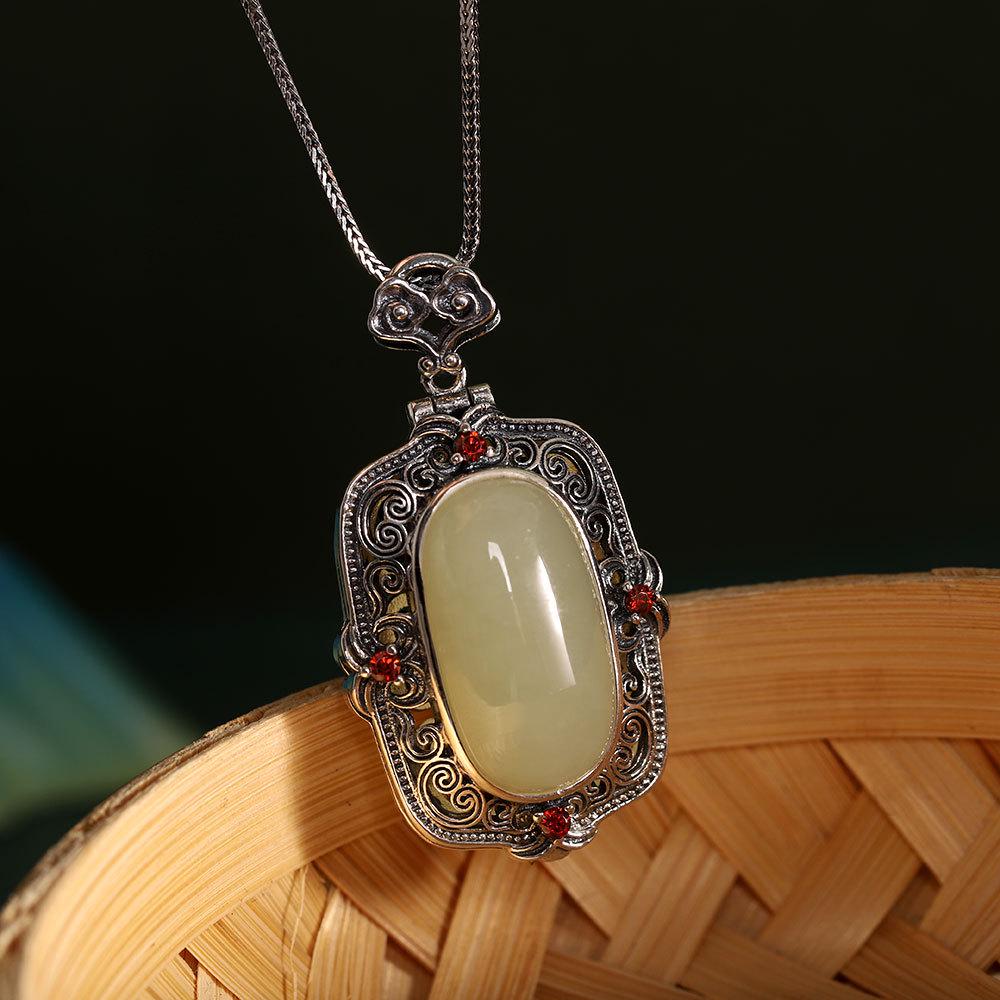 12-Piece Vintage Ethnic Style S925 Silver & Hetian Jade Pendant Set with Auspicious Cloud and Ga u Box Design
12-Piece Vintage Ethnic Style S925 Silver & Hetian Jade Pendant Set with Auspicious Cloud and Ga u Box Design
