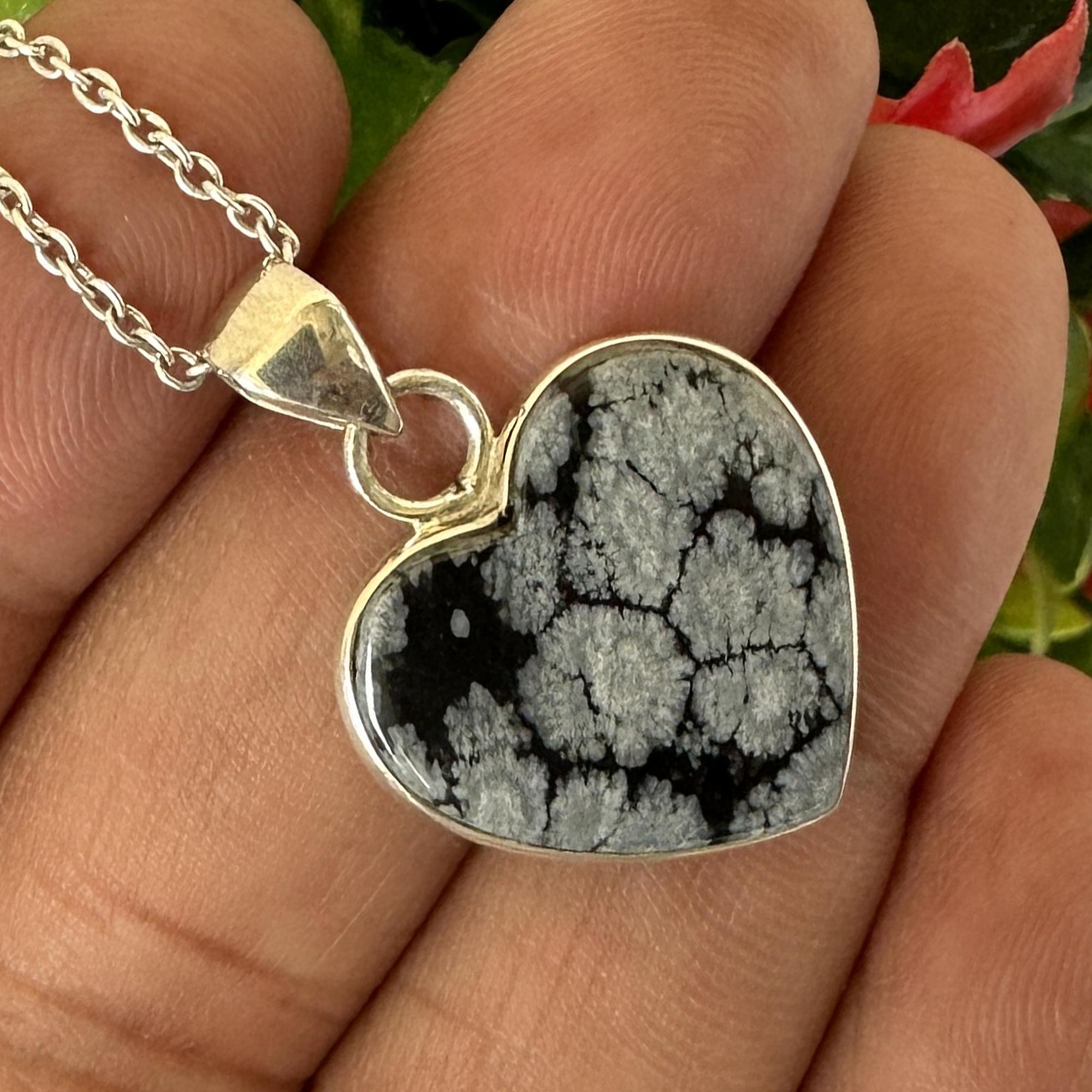 Natural Snowflake Necklace, 925 Sterling Silver Necklace Pendant, Handmade Silver Jewelry, Designer Pendant, Gemstone Necklace Pendant 1.19 сірий
Natural Snowflake Necklace, 925 Sterling Silver Necklace Pendant, Handmade Silver Jewelry, Designer Pendant, Gemstone Necklace Pendant 1.19 сірий