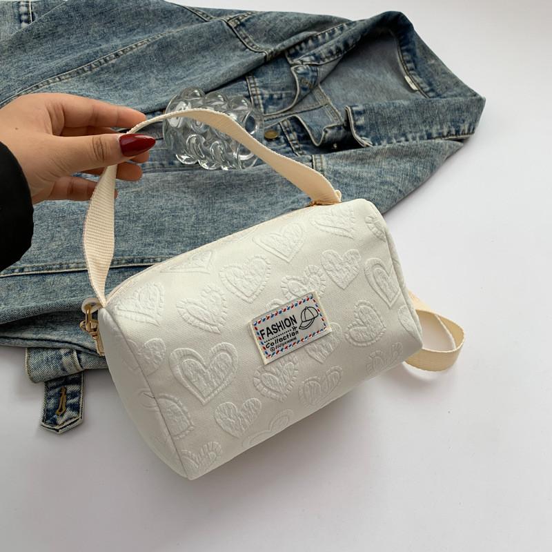 Stylish Summer Shoulder Bag For Girls In White Pink And Black Chic Casual Fabric Design белый
Stylish Summer Shoulder Bag For Girls In White Pink And Black Chic Casual Fabric Design белый