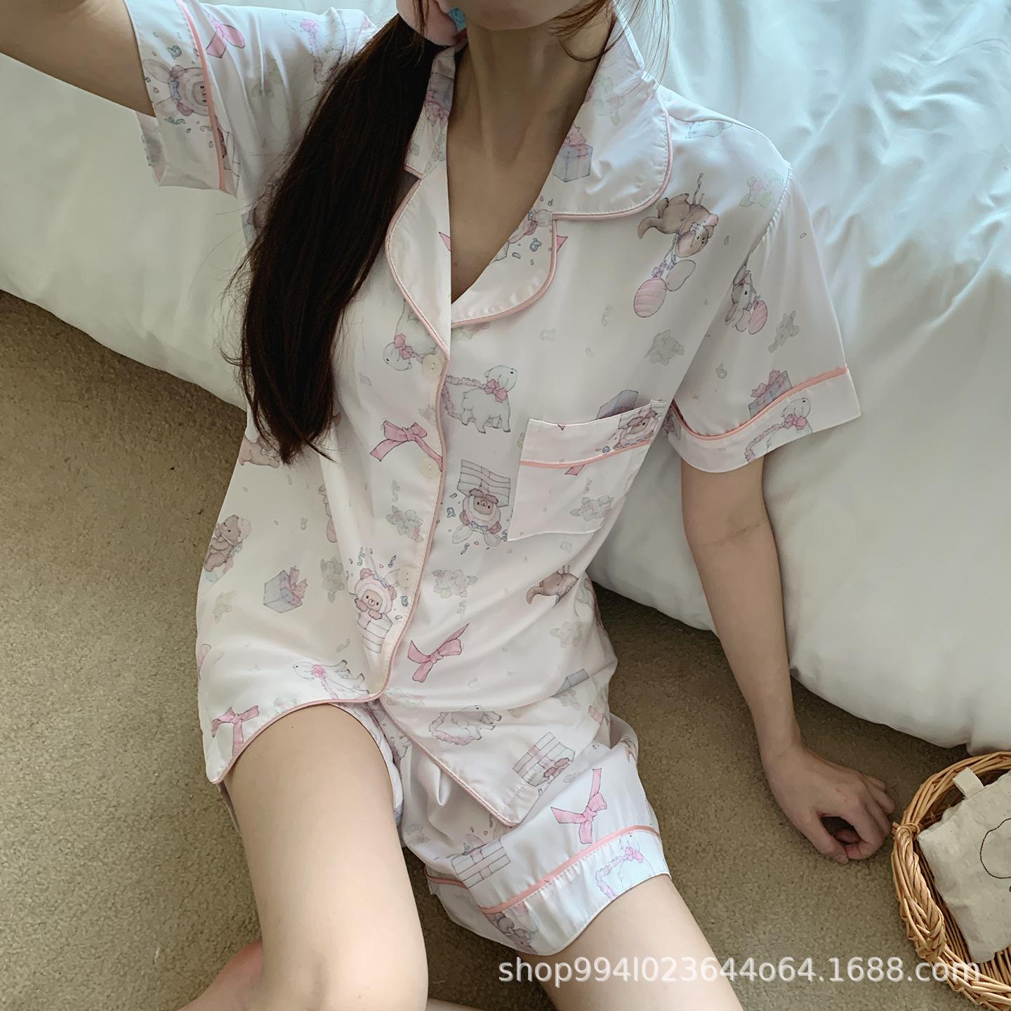 Ice and snow silk short-sleeved pajamas women s ice silk summer thin cute bow rabbit new silk loungewear M suitable for 50kg
Ice and snow silk short-sleeved pajamas women s ice silk summer thin cute bow rabbit new silk loungewear M suitable for 50kg