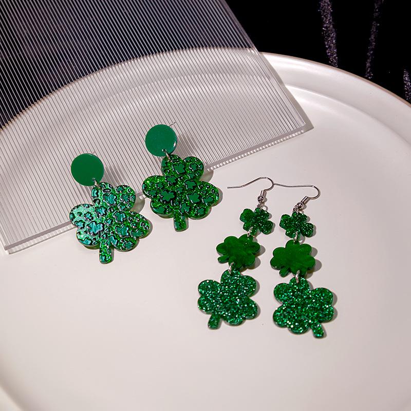 Silver Needle Mori Style Four-Leaf Clover Acrylic Earrings - Fresh, Elegant, Green Shamrock Design
Silver Needle Mori Style Four-Leaf Clover Acrylic Earrings - Fresh, Elegant, Green Shamrock Design