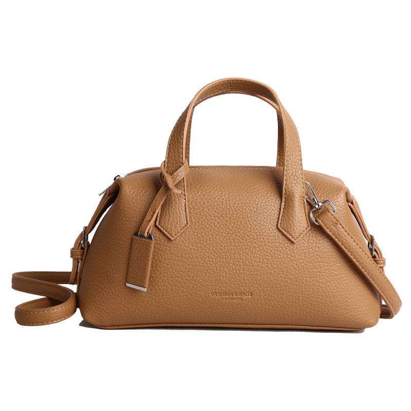 Advanced and Niche Soft Leather Handbag, New Fashionable and Versatile Single Shoulder Crossbody Bag, Commuting Pillow Bag світло-коричневого кольору
Advanced and Niche Soft Leather Handbag, New Fashionable and Versatile Single Shoulder Crossbody Bag, Commuting Pillow Bag світло-коричневого кольору