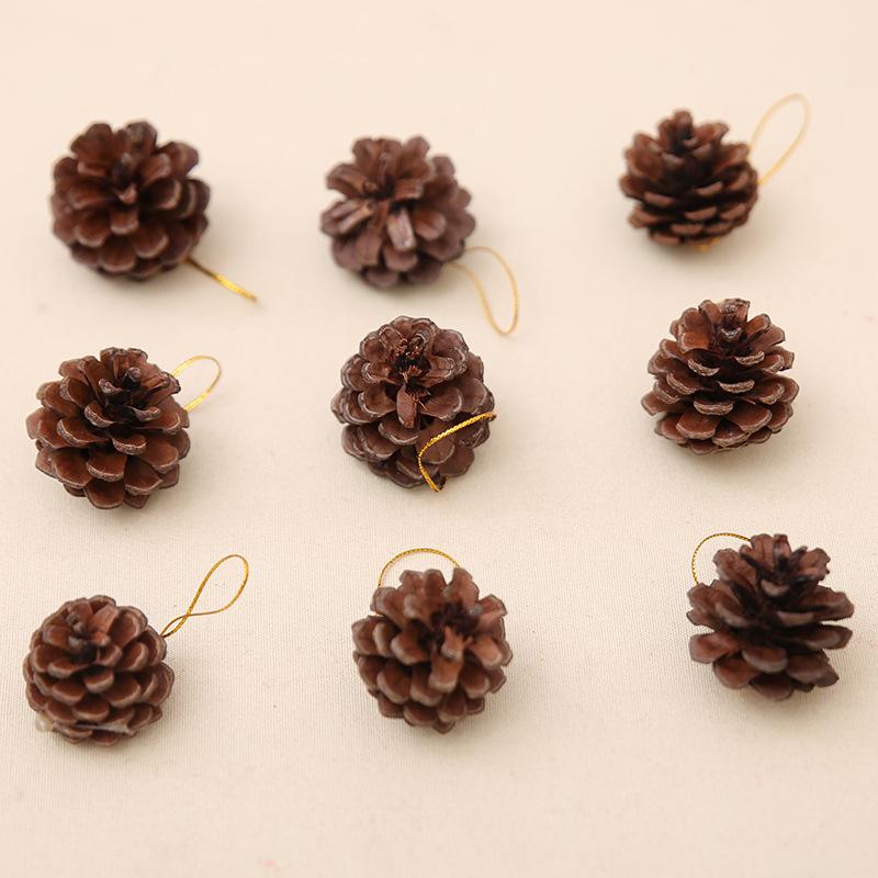 Рождественский набор из 9 сосновых шишек, рождественская подвеска, украшение на елку, маленькая декорация, натуральная сосновая шишка, окрашенная белой краской A1-22 primary color 3-4CM
Рождественский набор из 9 сосновых шишек, рождественская подвеска, украшение на елку, маленькая декорация, натуральная сосновая шишка, окрашенная белой краской A1-22 primary color 3-4CM