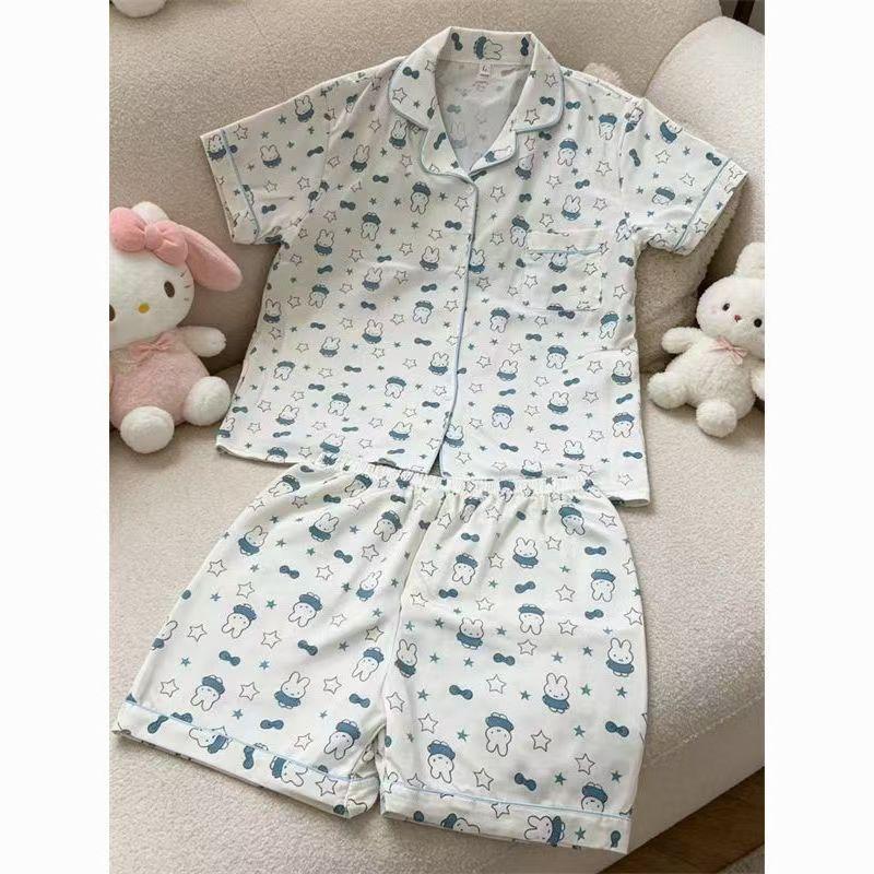 Japanese Internet celebrity cartoon Miffy rabbit pajamas women s summer short-sleeved shorts cardigan two-piece women s loungewear XXL
Japanese Internet celebrity cartoon Miffy rabbit pajamas women s summer short-sleeved shorts cardigan two-piece women s loungewear XXL