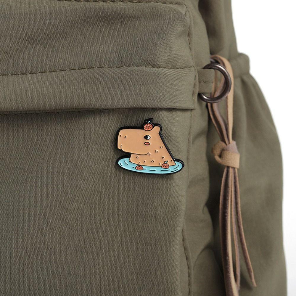 Милые эмалевые булавки Capybara, цинковый сплав, украшения в виде животных, изысканные броши в форме сердца для девочек Style A
Милые эмалевые булавки Capybara, цинковый сплав, украшения в виде животных, изысканные броши в форме сердца для девочек Style A