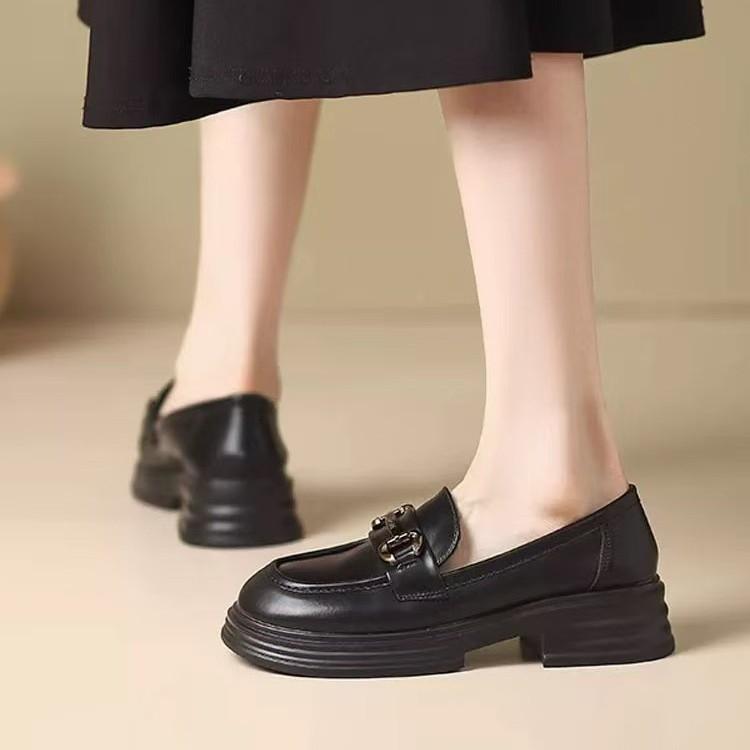 Metal buckle small leather shoes women Doudou shoes new single shoes women 35 чёрный
Metal buckle small leather shoes women Doudou shoes new single shoes women 35 чёрный