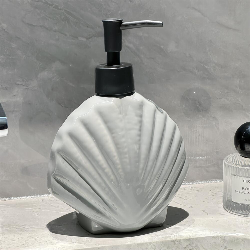 Simple shell hand sanitizer bottle, high-grade lotion bottle, bathroom shower gel shampoo, press type split bottle, high face va 100ml
Simple shell hand sanitizer bottle, high-grade lotion bottle, bathroom shower gel shampoo, press type split bottle, high face va 100ml