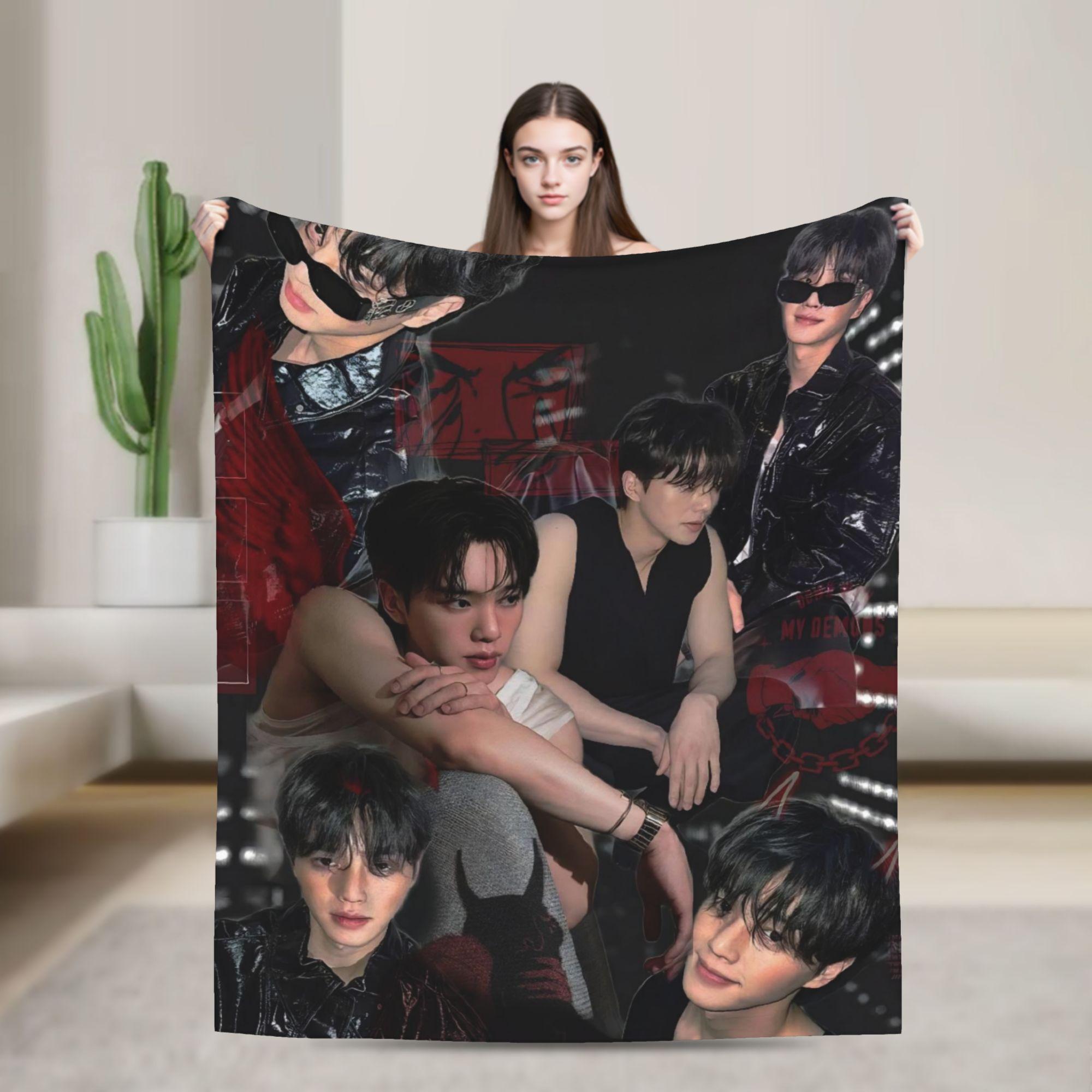 Song Kang my demon actor Flannel Blanket Soft Warm Throw Blanket for Bedroom Camping Aesthetic Bedspread Sofa Bed Cover 30x40in
Song Kang my demon actor Flannel Blanket Soft Warm Throw Blanket for Bedroom Camping Aesthetic Bedspread Sofa Bed Cover 30x40in