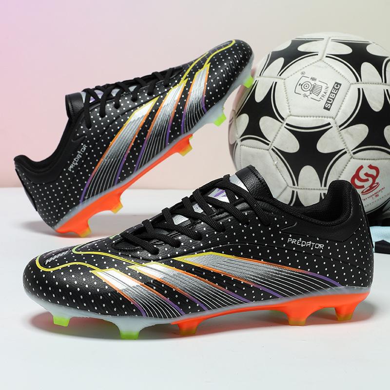 New football shoes men s low-top competition AG long nails TF broken nails training sports football shoes a pair of help 35
New football shoes men s low-top competition AG long nails TF broken nails training sports football shoes a pair of help 35