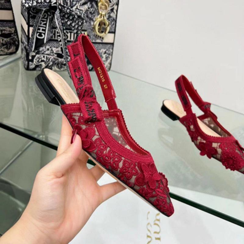 Високі підбори Stiletto від D-Brand з бантом та квітковим мереживом 35
Високі підбори Stiletto від D-Brand з бантом та квітковим мереживом 35