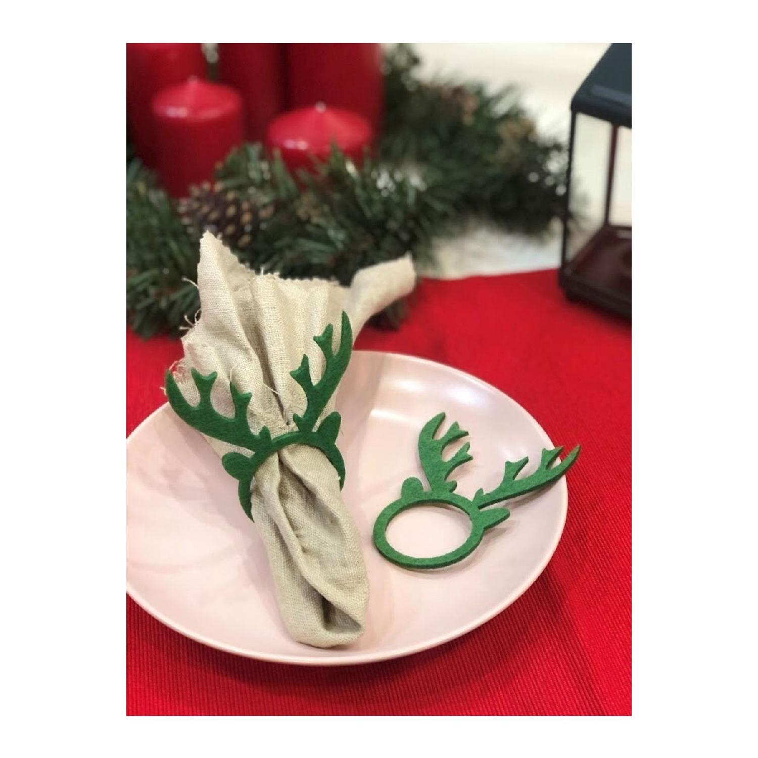 Decorative Christmas Napkin Holder Set Of 6 Green Deer Motif Felt Napkin Rings Napkin Rings
Decorative Christmas Napkin Holder Set Of 6 Green Deer Motif Felt Napkin Rings Napkin Rings
