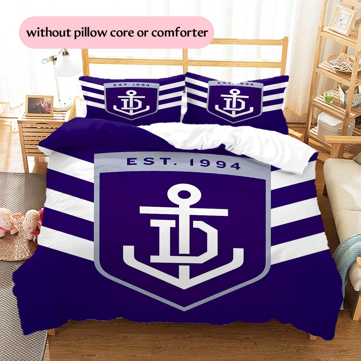 Fremantle Football Club Pattern Bedding Quilt Set Home Decoration Gift (1 * duvet cover + 2 * pillowcase without core) 135x200cm
Fremantle Football Club Pattern Bedding Quilt Set Home Decoration Gift (1 * duvet cover + 2 * pillowcase without core) 135x200cm