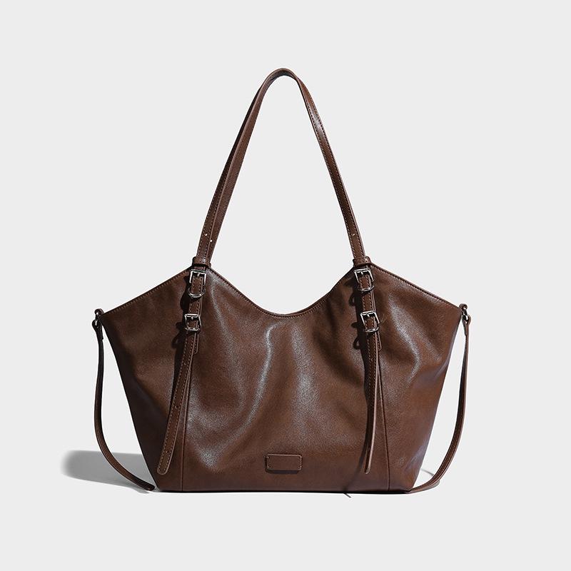 2024 Autumn/Winter Women s Large Capacity Fashion Shoulder Bag - High-End, Simple, and Versatile чорний
2024 Autumn/Winter Women s Large Capacity Fashion Shoulder Bag - High-End, Simple, and Versatile чорний