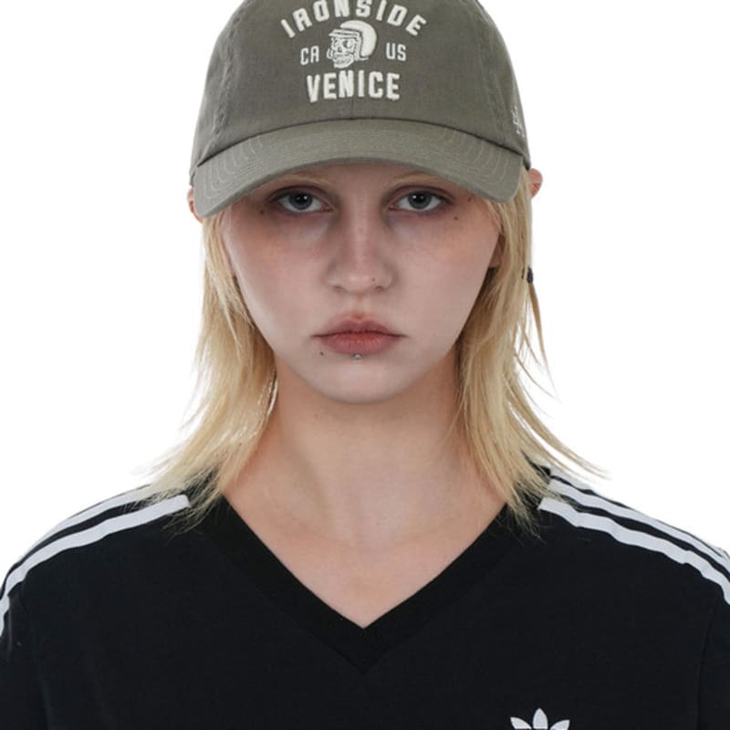 AMERICAN NEEDLE BALLPARK CAP IRONSIDE - MOSS FREE
AMERICAN NEEDLE BALLPARK CAP IRONSIDE - MOSS FREE