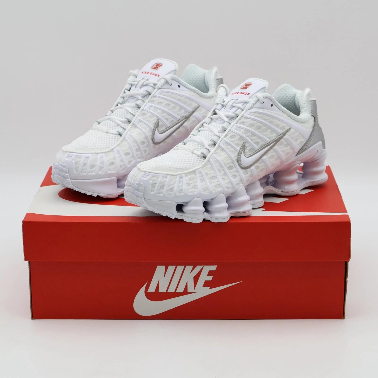 AR3566-100 Nike Shox TL Білий Макс Помаранчевий Металічне Срібло (Жіночий) US 6W
AR3566-100 Nike Shox TL Білий Макс Помаранчевий Металічне Срібло (Жіночий) US 6W