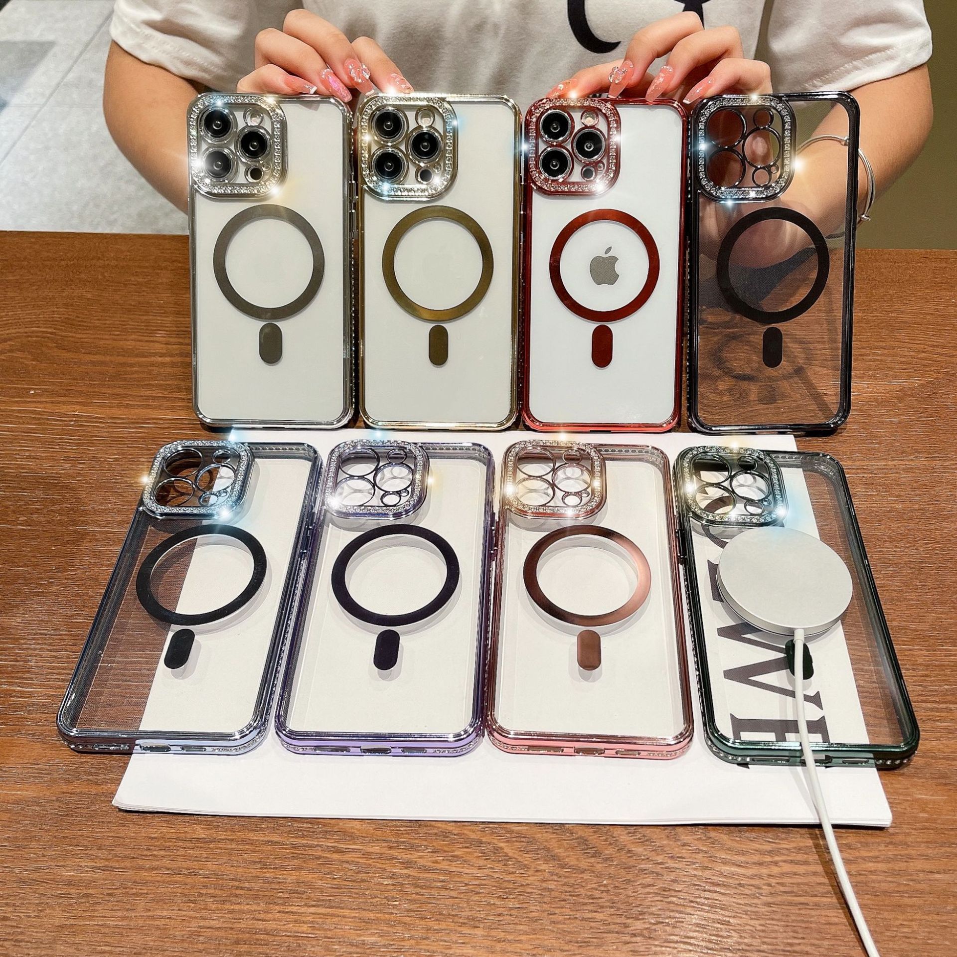 Suitable for IPhone15 Magnetic MagSafe Phone Case, Water Diamond for Women, Apple 14pro Anti-drop 13 Protective Case 12 iPhone14
Suitable for IPhone15 Magnetic MagSafe Phone Case, Water Diamond for Women, Apple 14pro Anti-drop 13 Protective Case 12 iPhone14