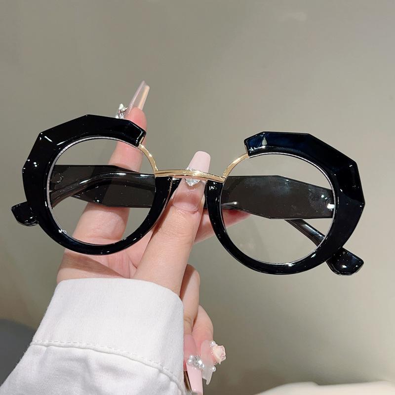 Розовые оптические очки с защитой от синего света Женские Дизайнерские очки класса люкс Панк Миопия Индивидуальный рецепт Оправа для очков для чтения
Розовые оптические очки с защитой от синего света Женские Дизайнерские очки класса люкс Панк Миопия Индивидуальный рецепт Оправа для очков для чтения