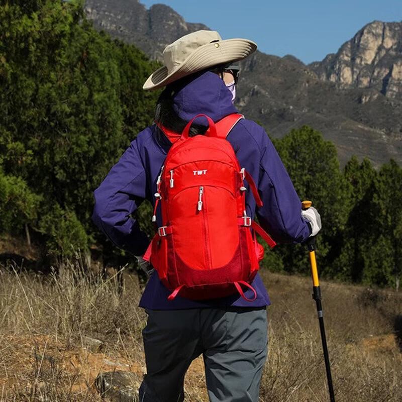 HU WAI JIAN FENG 2512 Outdoor Hiking Backpack
HU WAI JIAN FENG 2512 Outdoor Hiking Backpack