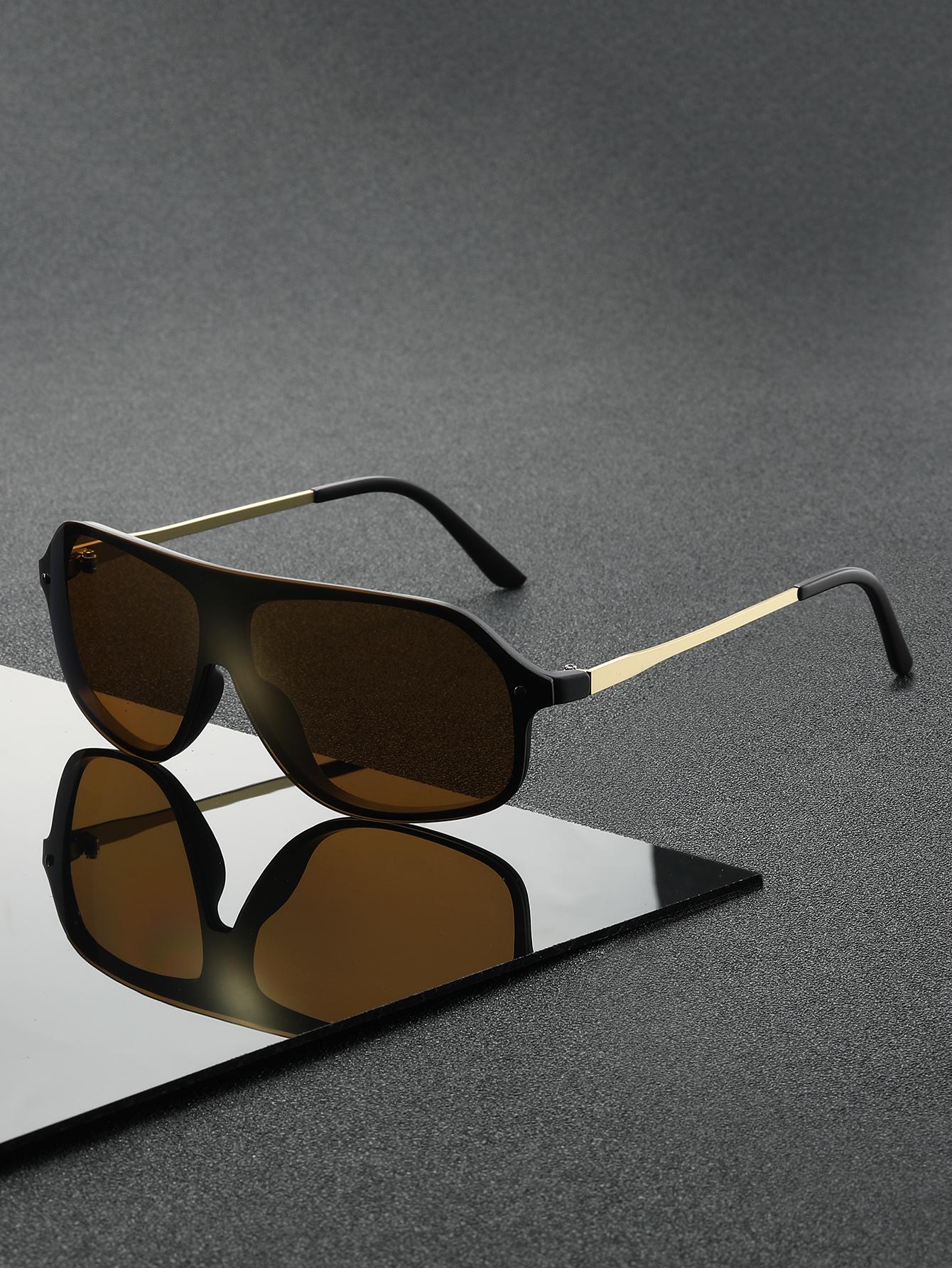 1Pc High-End Integrated Large-Frame Sunglasses with Lightweight and Comfortable Metal Temples
1Pc High-End Integrated Large-Frame Sunglasses with Lightweight and Comfortable Metal Temples