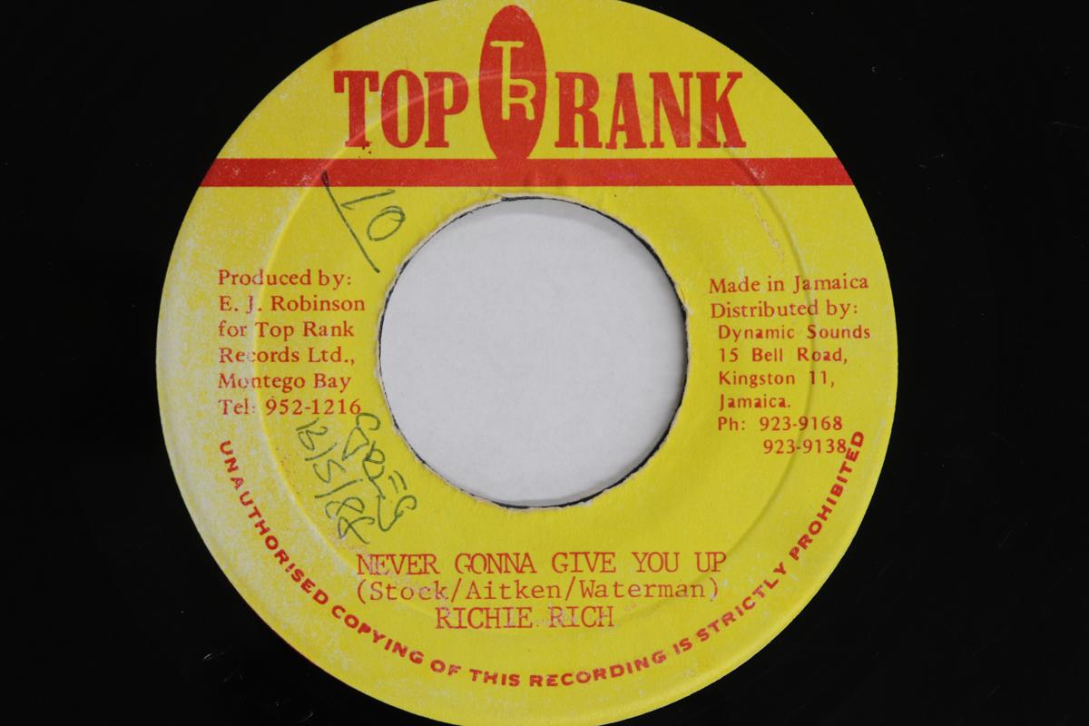 7inch Record RICHIE RICH Never Gonna Give You Up NONE TOP RANK Jamaica Reggae Ska Dub Used
7inch Record RICHIE RICH Never Gonna Give You Up NONE TOP RANK Jamaica Reggae Ska Dub Used