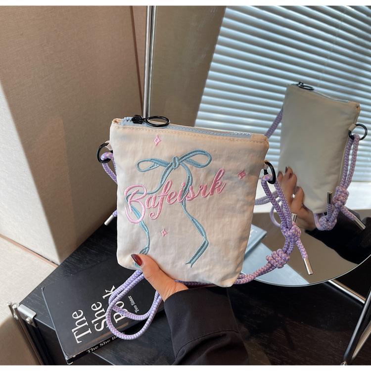 Canvas bag women s summer 2025 new versatile shoulder messenger bag casual this year s popular bucket bag сірий колір
Canvas bag women s summer 2025 new versatile shoulder messenger bag casual this year s popular bucket bag сірий колір