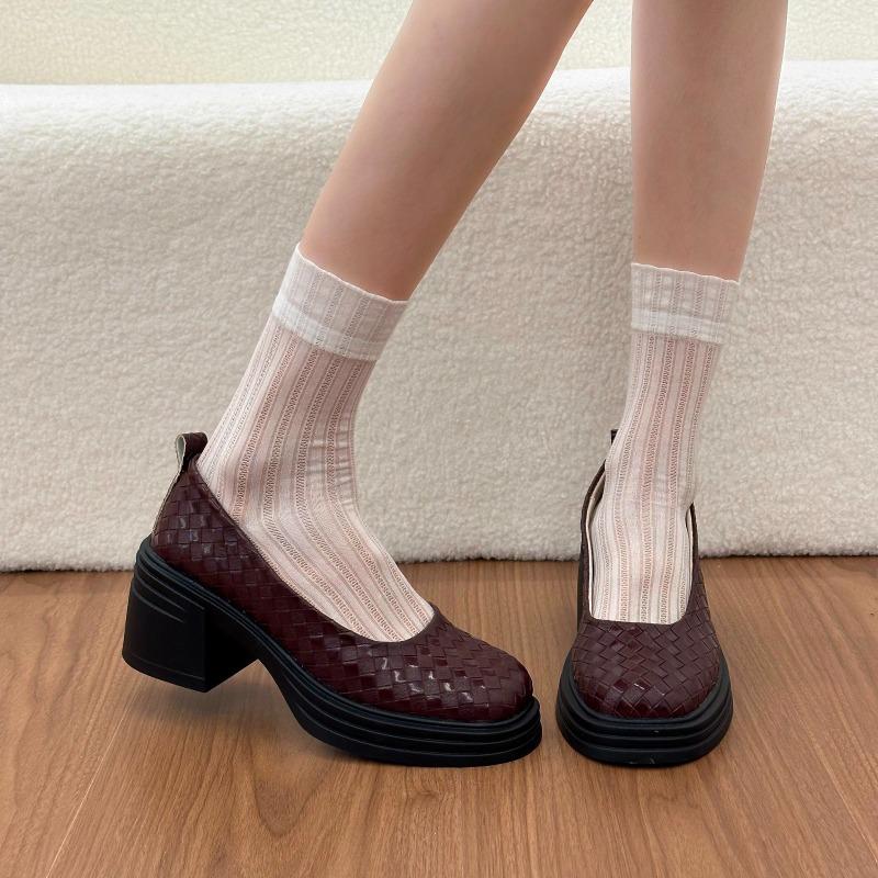 French Single Shoes New Comfortable Light Mouth Women s Block Heel Soft-soled Leather Shoes 35 вино красного
French Single Shoes New Comfortable Light Mouth Women s Block Heel Soft-soled Leather Shoes 35 вино красного