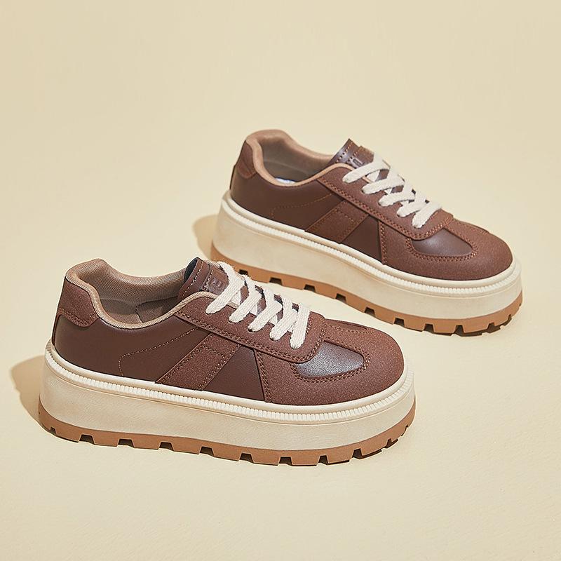 Женские кроссовки на толстой платформе, повседневные кроссовки из искусственной кожи для женщин, нескользящие кроссовки на шнуровке, удобные теннисные туфли на весну и осень 37 коричневый
Женские кроссовки на толстой платформе, повседневные кроссовки из искусственной кожи для женщин, нескользящие кроссовки на шнуровке, удобные теннисные туфли на весну и осень 37 коричневый