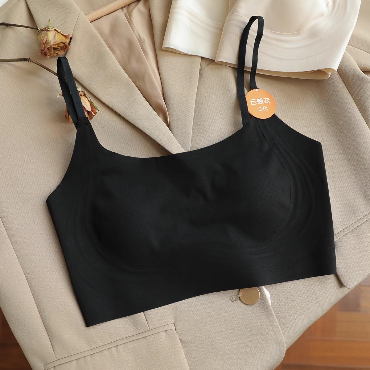 Ice skin beauty back underwear women s big breasts show small fixed cup one piece gathering anti-sagging seamless bra summer thin style L suggestion 55-65kg чорний
Ice skin beauty back underwear women s big breasts show small fixed cup one piece gathering anti-sagging seamless bra summer thin style L suggestion 55-65kg чорний