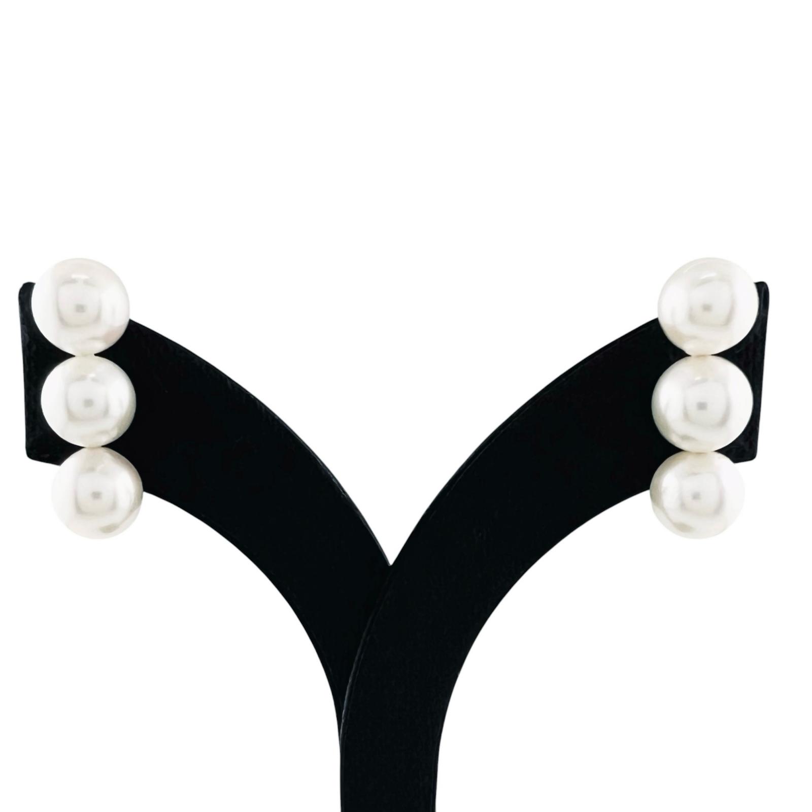 no brand Pierce White pink Women used
no brand Pierce White pink Women used