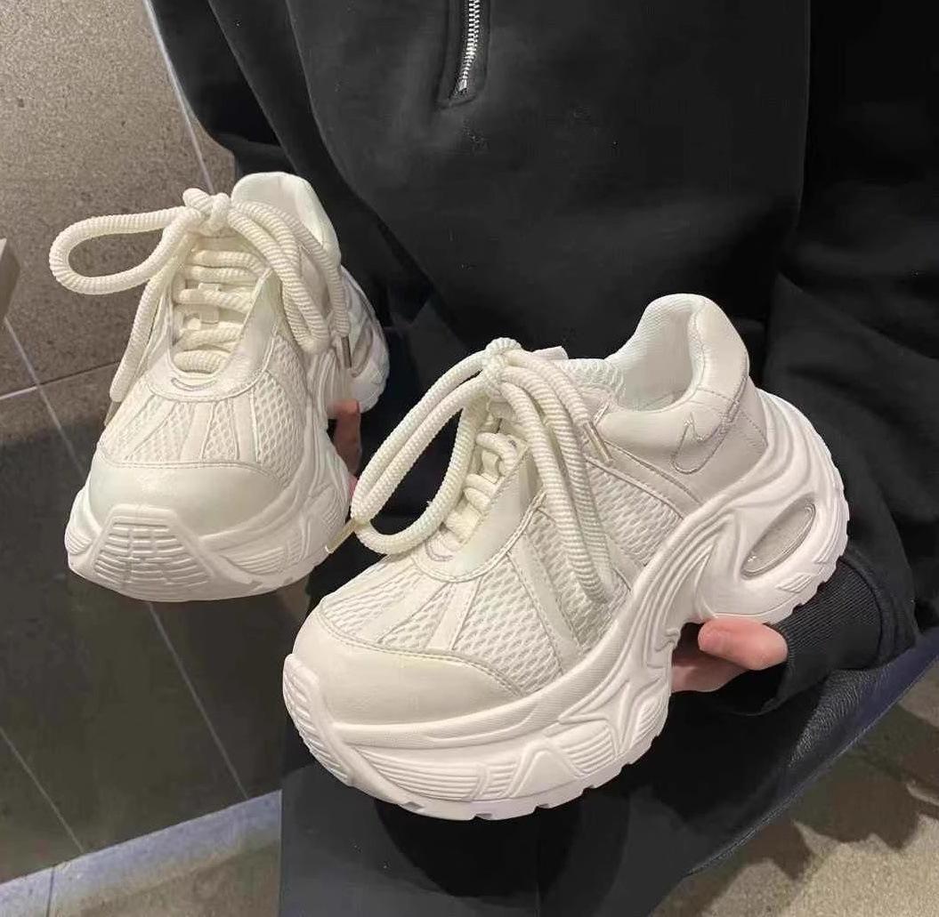 отполированные и старые туфли на толстой подошве для женщин 2025 года, новые модели для весны и лета, подчеркивающие маленькие ноги и увеличивающие рост, сетчатые, дышащие, спортивные и 40 жемчужина белый
отполированные и старые туфли на толстой подошве для женщин 2025 года, новые модели для весны и лета, подчеркивающие маленькие ноги и увеличивающие рост, сетчатые, дышащие, спортивные и 40 жемчужина белый