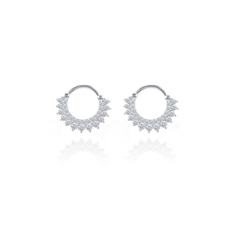 Huitan Dainty Micro-Inlaid Zirconia Hoop Earrings Lady Round Nose Piercing Cartilage Earrings Zircon Trendy Female Accessories
Huitan Dainty Micro-Inlaid Zirconia Hoop Earrings Lady Round Nose Piercing Cartilage Earrings Zircon Trendy Female Accessories