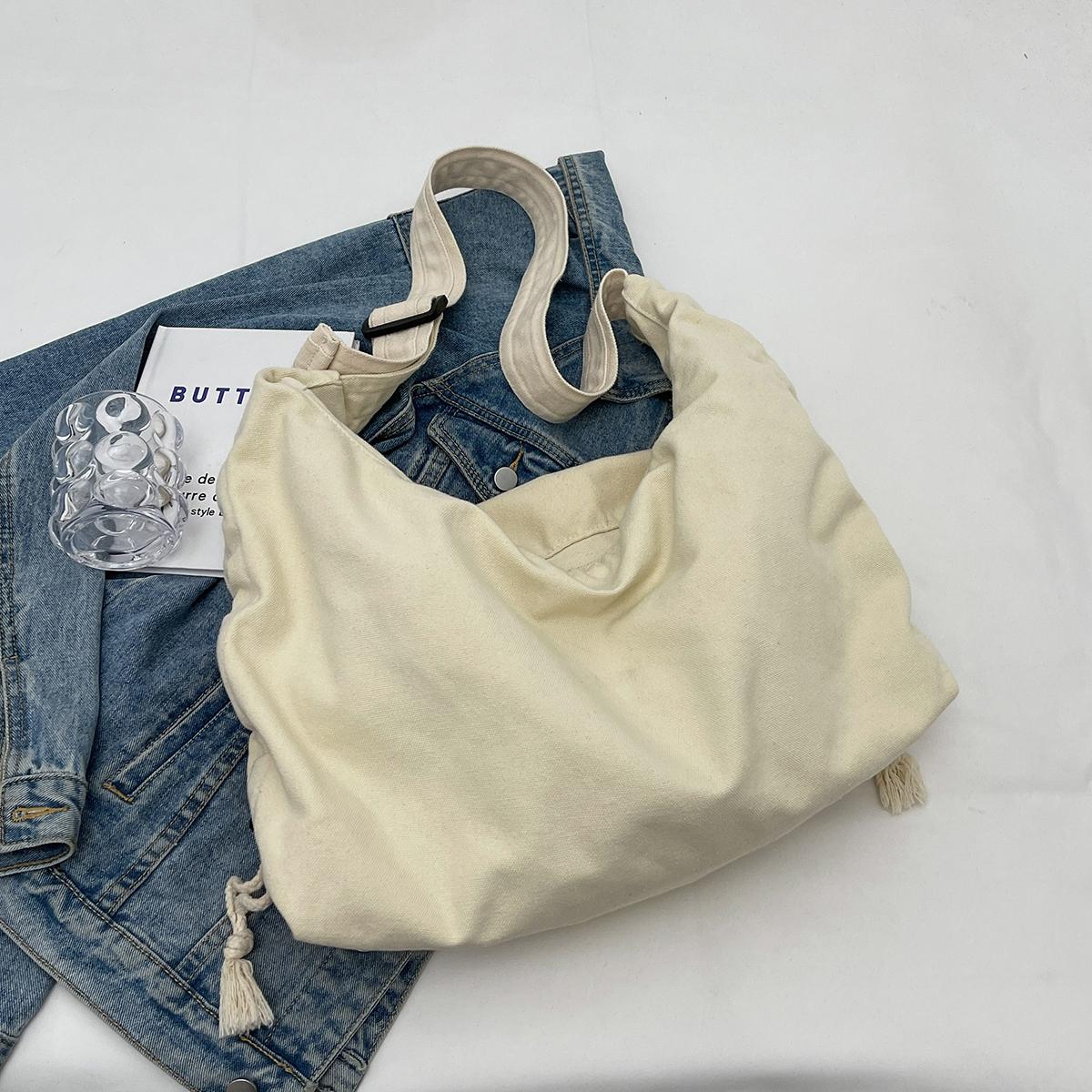 Lightweight Canvas Bag with Large Capacity, Women s Shoulder Crossbody Bag, College Student School Bag, Casual Versatile Japanese-Style Academy бежевый
Lightweight Canvas Bag with Large Capacity, Women s Shoulder Crossbody Bag, College Student School Bag, Casual Versatile Japanese-Style Academy бежевый