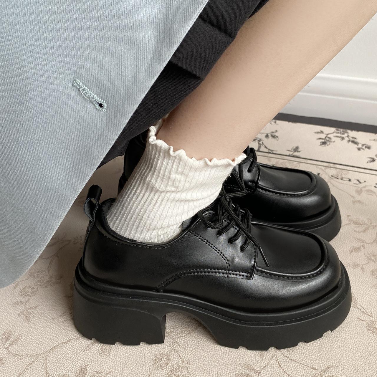British style black thick heel platform small leather shoes women s 2025 new spring and autumn French retro round head Mary Jane single shoes 40 чорний
British style black thick heel platform small leather shoes women s 2025 new spring and autumn French retro round head Mary Jane single shoes 40 чорний