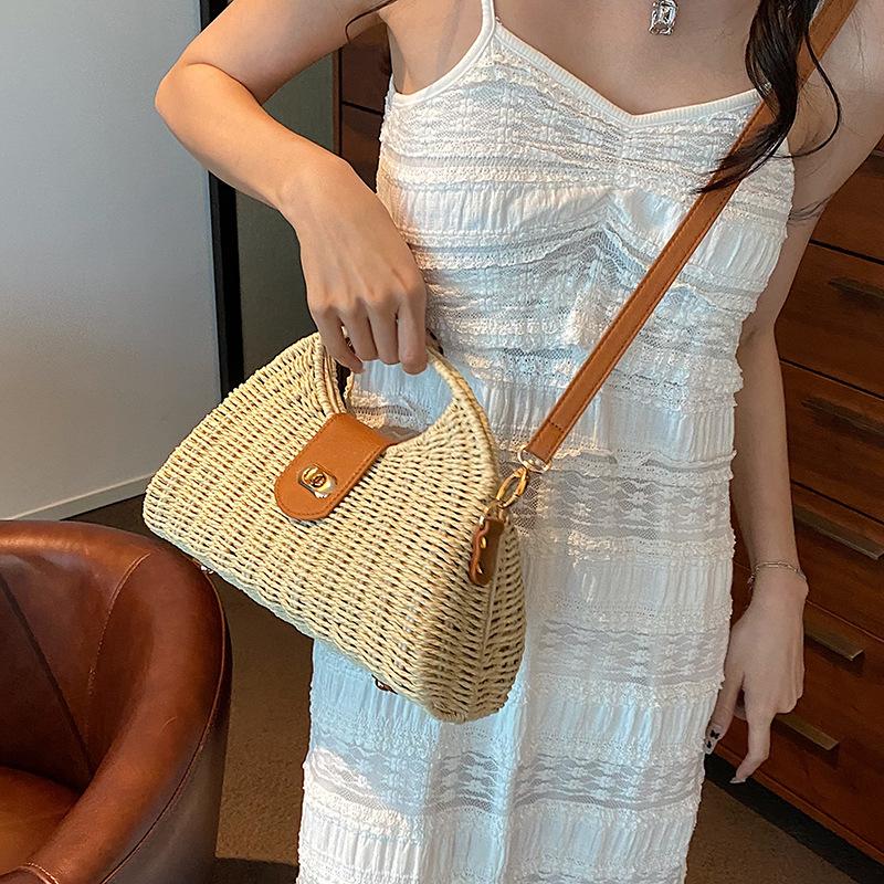 Niche design bag women s new summer versatile high-end shoulder messenger bag portable woven straw bag хаки
Niche design bag women s new summer versatile high-end shoulder messenger bag portable woven straw bag хаки