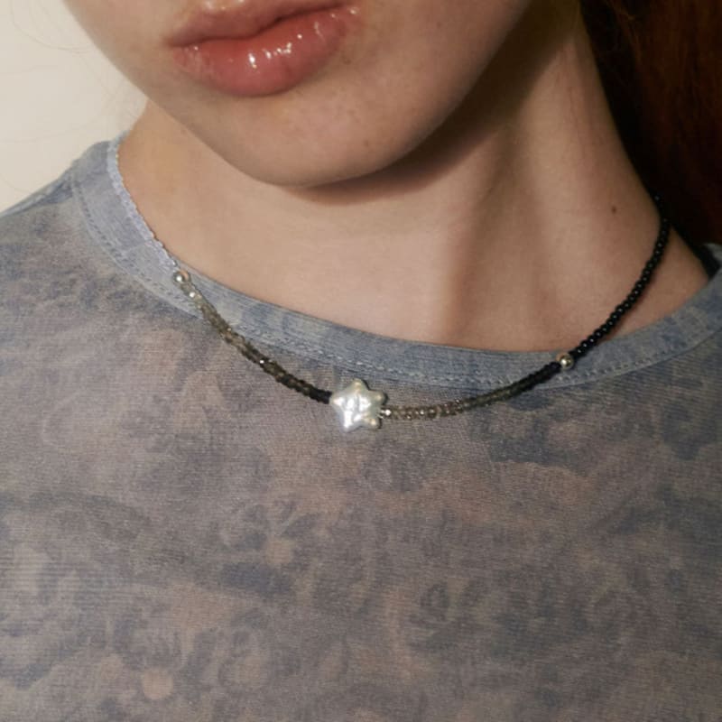 BSWAN 25SS Star Dark Necklace Black and White
BSWAN 25SS Star Dark Necklace Black and White