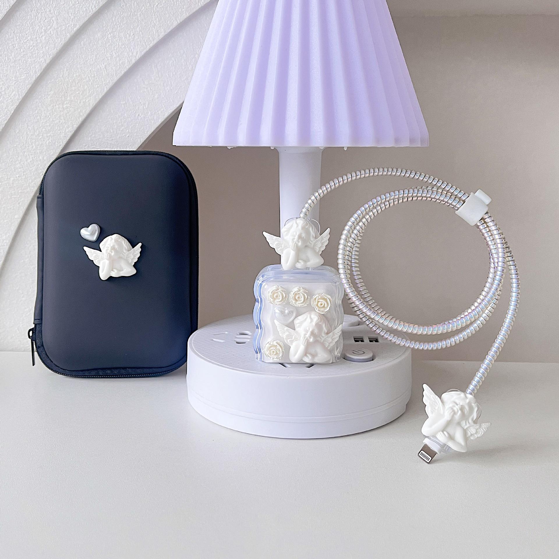 «Защитный чехол Cartoon Angel для быстрой зарядки Apple 18/20 Вт»
«Защитный чехол Cartoon Angel для быстрой зарядки Apple 18/20 Вт»