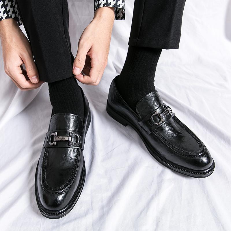 2025 Leather Shoes Men s Brock British Casual Business Dress Men s Shoes Height Increase with Suit Shoes Wedding Groom Shoes 38 коричневий
2025 Leather Shoes Men s Brock British Casual Business Dress Men s Shoes Height Increase with Suit Shoes Wedding Groom Shoes 38 коричневий