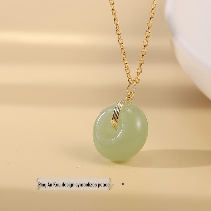 Minimalist Hetian Jade Necklace for Women - Fashionable Peace Buckle Clavicle Chain Choker Jewelry золотой
Minimalist Hetian Jade Necklace for Women - Fashionable Peace Buckle Clavicle Chain Choker Jewelry золотой