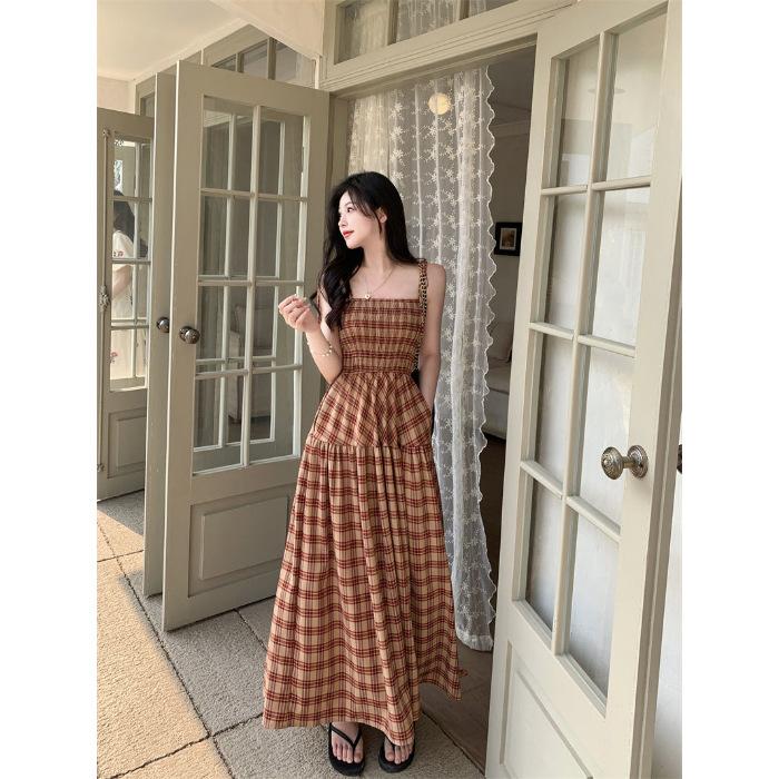 French coffee break dress women s summer new waist and thin plaid medium and long sweet and spicy temperament suspender dress XL червоний
French coffee break dress women s summer new waist and thin plaid medium and long sweet and spicy temperament suspender dress XL червоний