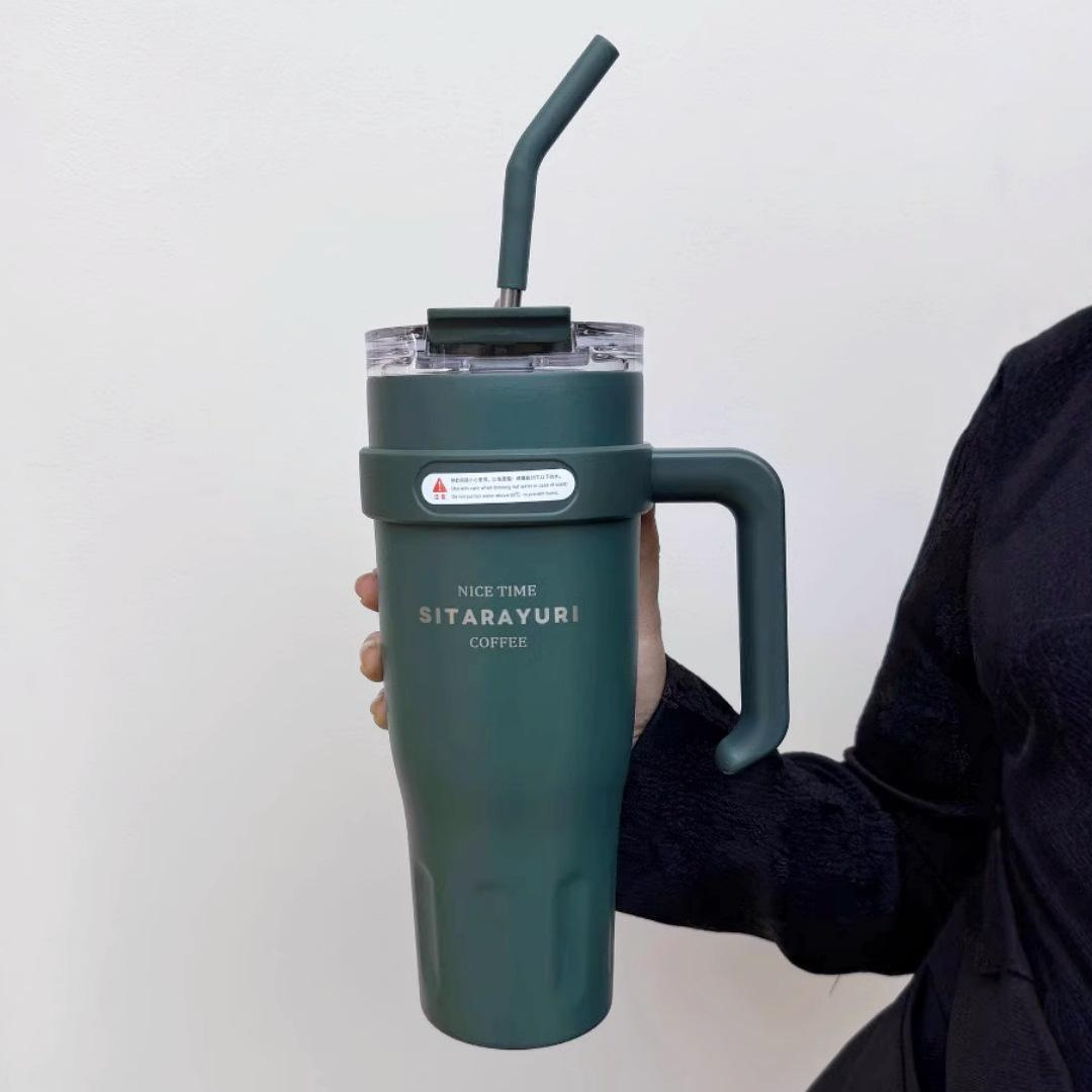 Stylish Large Capacity Stainless Steel Thermos Cup with Handle for Couples 1182 ml
Stylish Large Capacity Stainless Steel Thermos Cup with Handle for Couples 1182 ml
