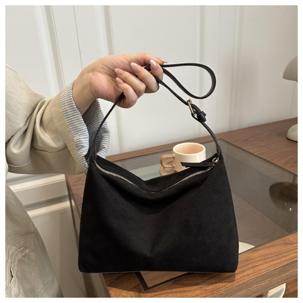 Boston Style Large Capacity Shoulder Bag Suede Zipper Tote Bag Adjustable Strap Crossbody Bag Commuting чорний
Boston Style Large Capacity Shoulder Bag Suede Zipper Tote Bag Adjustable Strap Crossbody Bag Commuting чорний