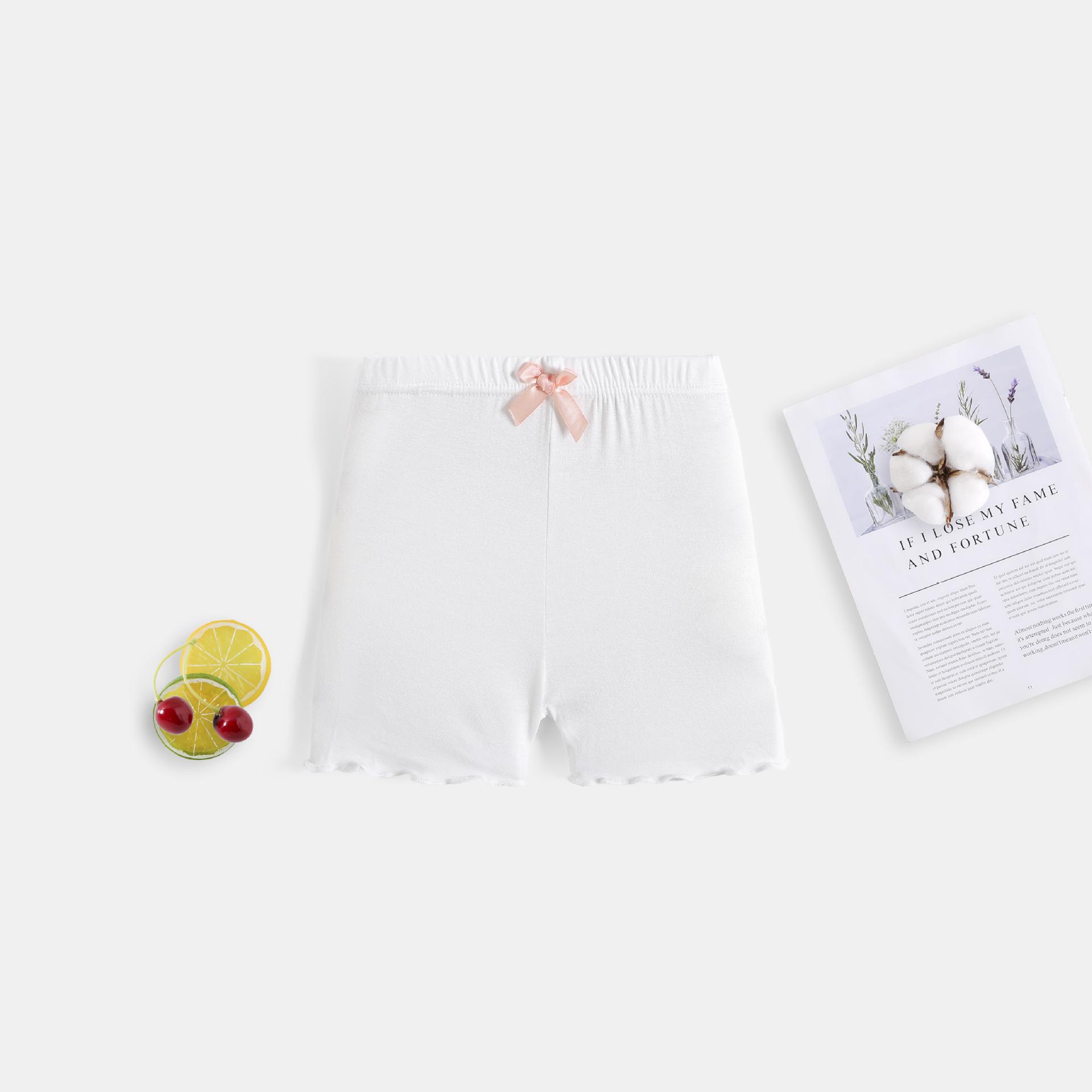 Girls Summer Modal Safety Shorts - Lightweight, Anti-Exposure, Three-Quarter Leggings for Students 170 cm белый
Girls Summer Modal Safety Shorts - Lightweight, Anti-Exposure, Three-Quarter Leggings for Students 170 cm белый