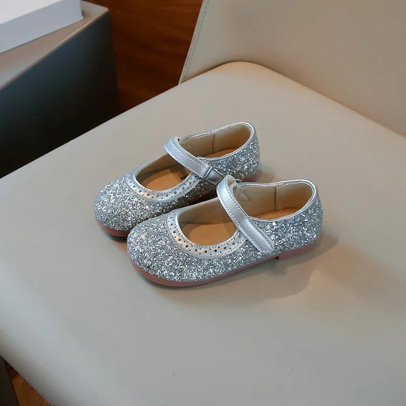 Girls Leather Shoes Children Flats Princess Spring Summer New Kids Dress Shoes for Wedding Party Bling Glitter H09054 26 серебряный
Girls Leather Shoes Children Flats Princess Spring Summer New Kids Dress Shoes for Wedding Party Bling Glitter H09054 26 серебряный