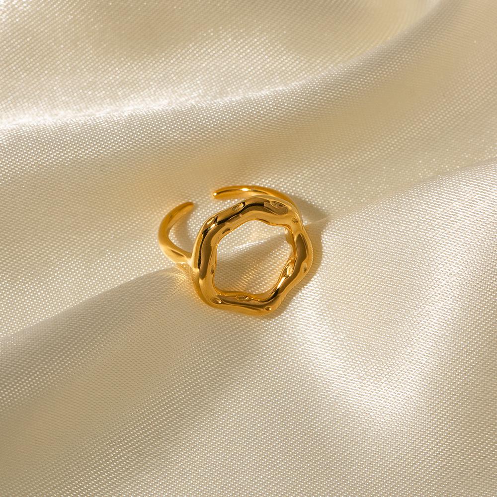 18K Gold Plated Titanium Steel Hollow Lava Flower Open Ring - Women s European & American Style
18K Gold Plated Titanium Steel Hollow Lava Flower Open Ring - Women s European & American Style