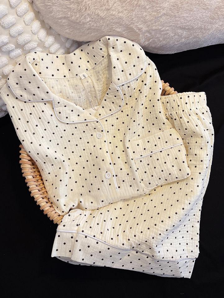 ins simple style polka dot pajamas women s summer cardigan lapel short-sleeved shorts set casual lazy style loungewear S
ins simple style polka dot pajamas women s summer cardigan lapel short-sleeved shorts set casual lazy style loungewear S